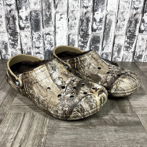 CROCS Other - CROCS Real Tree Lined Mens size 9